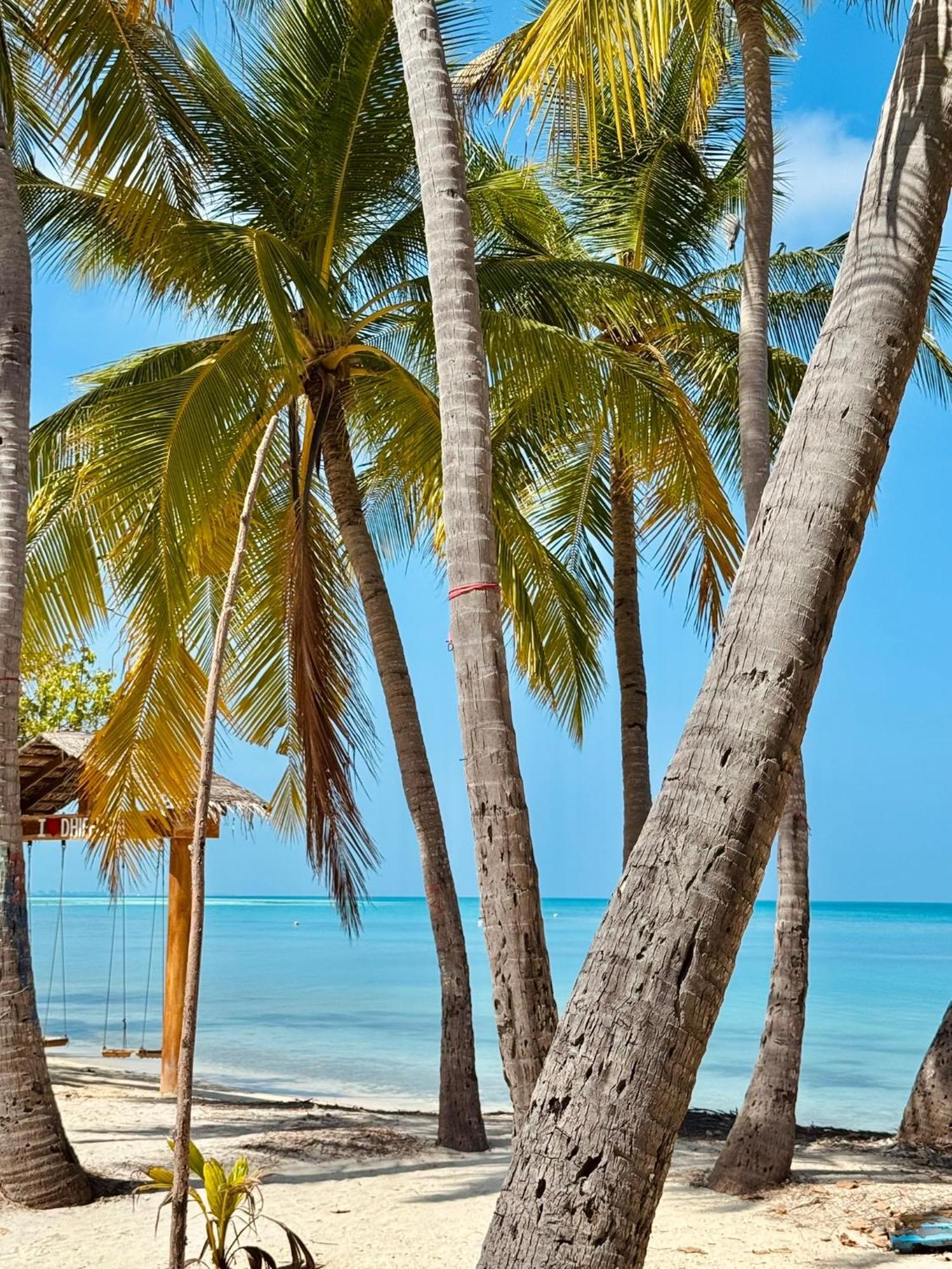 Ameera Maldives Dhiffushi Exteriör bild