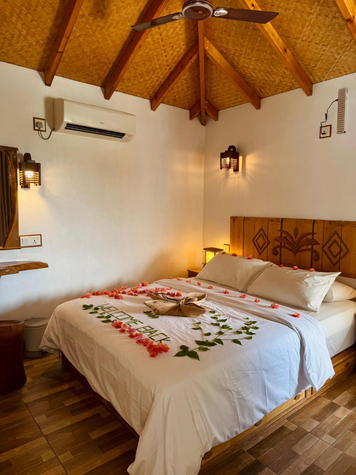 Ameera Maldives Dhiffushi Exteriör bild