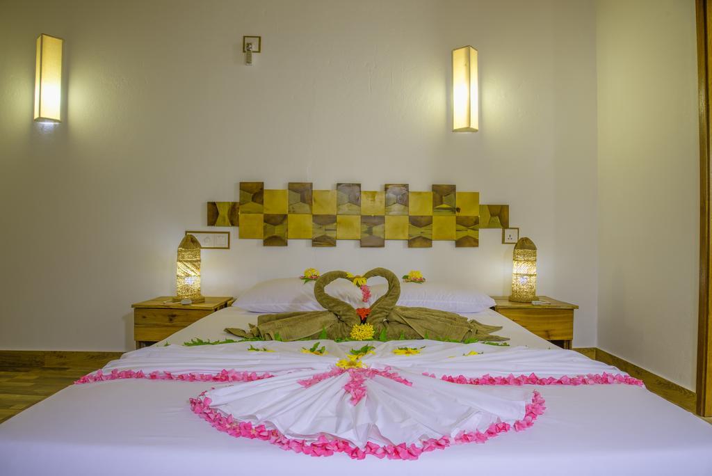 Ameera Maldives Dhiffushi Exteriör bild